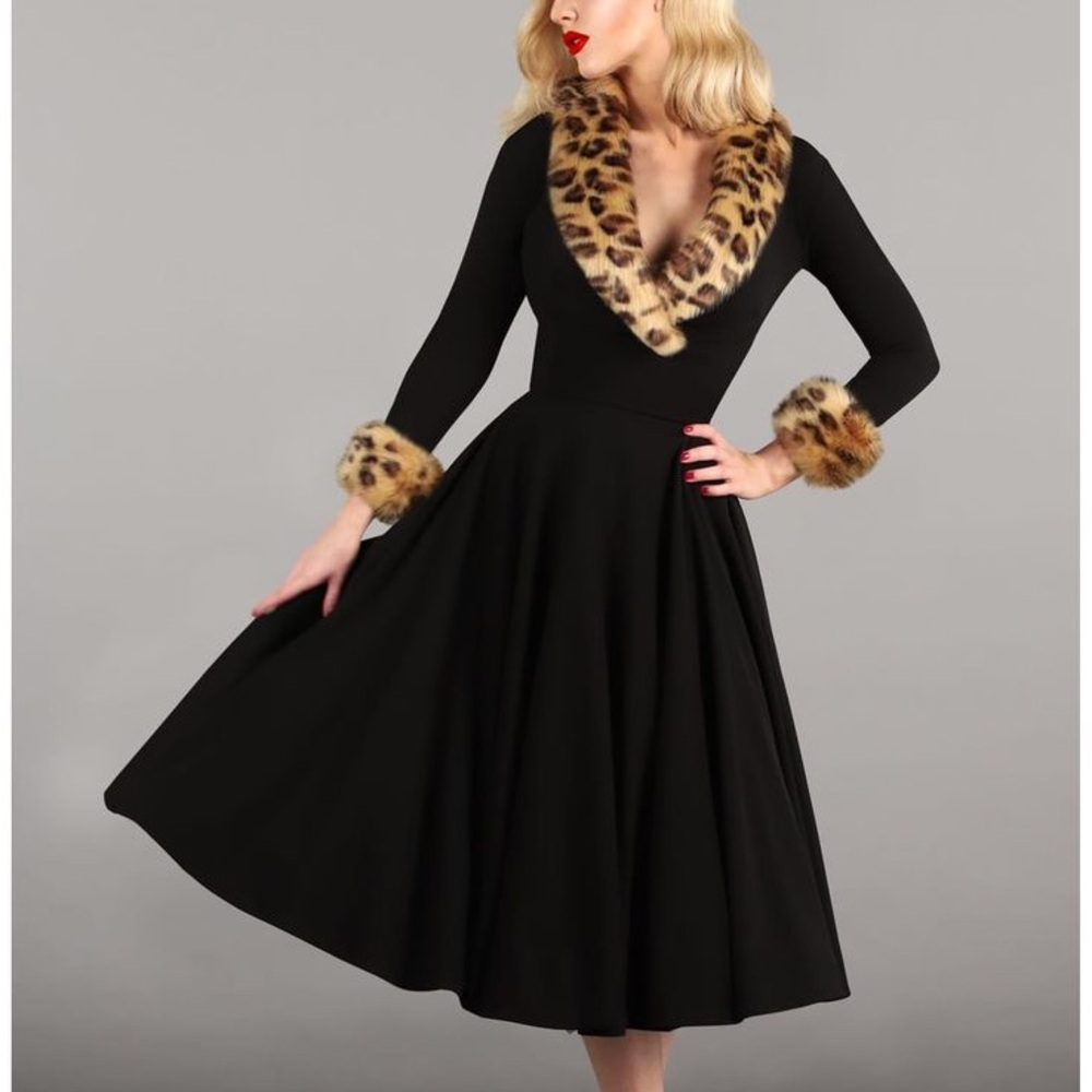Black A-Line Mini Dress with V-Neck and Cuffed Sleeves UK14-US10 Vintage Style